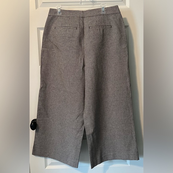 LOFT Wide Leg Cropped Pants.  Size 14 Houndstooth Pattern. - Picture 3 of 3